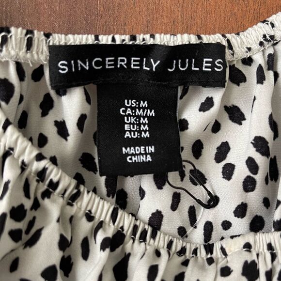 NWT Sincerely Jules long sleeve smocked top size Medium - Picture 2 of 7